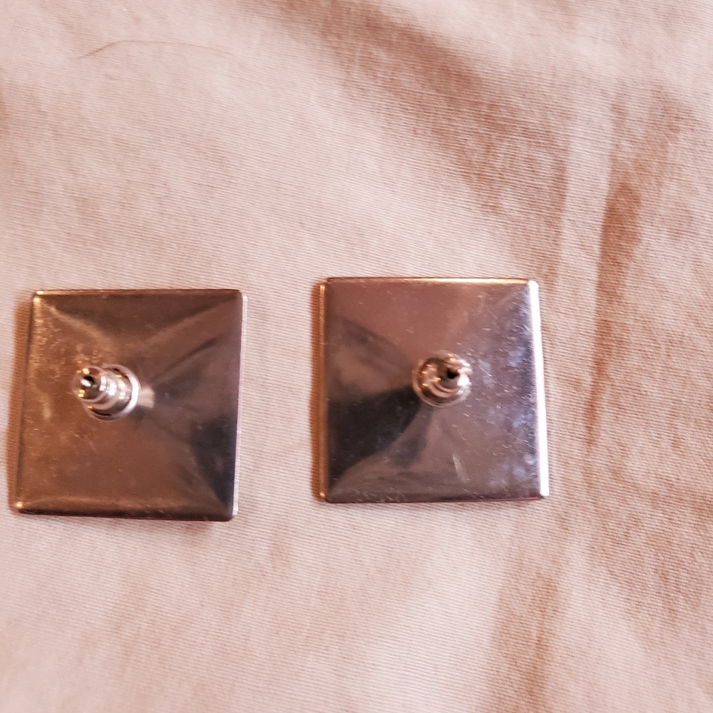 Multi-Color Earrings - Picture 3 of 4